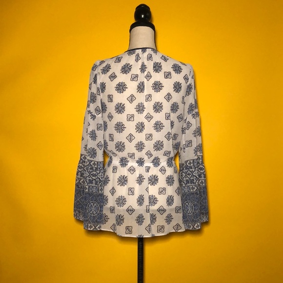 🆕 MICHAEL KORS wide long sleeve blouse - Picture 3 of 8